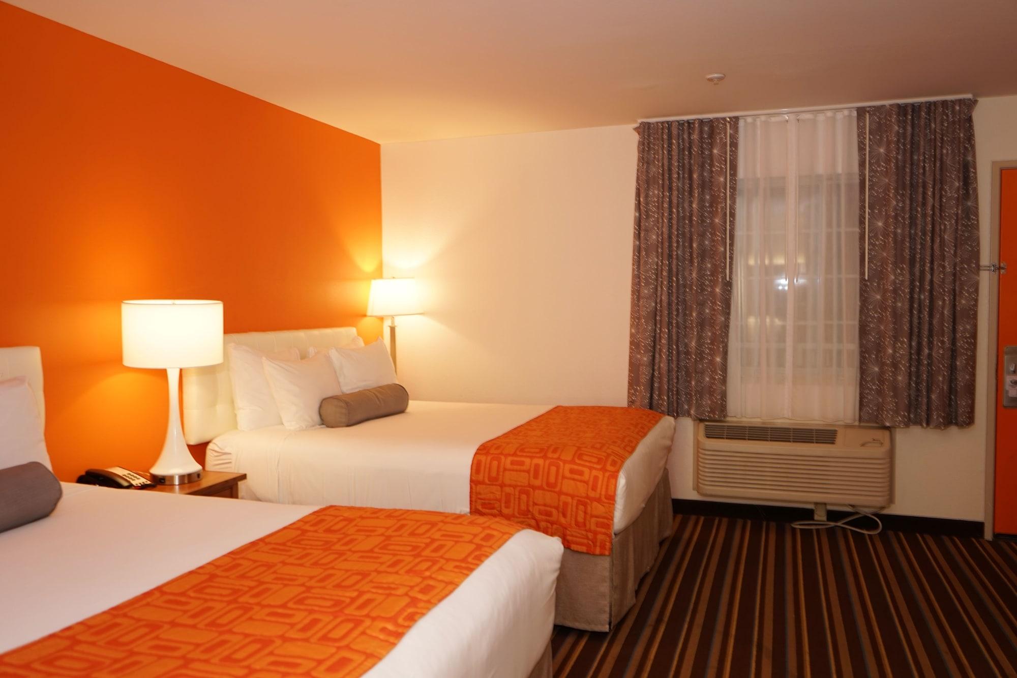 Howard Johnson By Wyndham Salinas Exterior foto