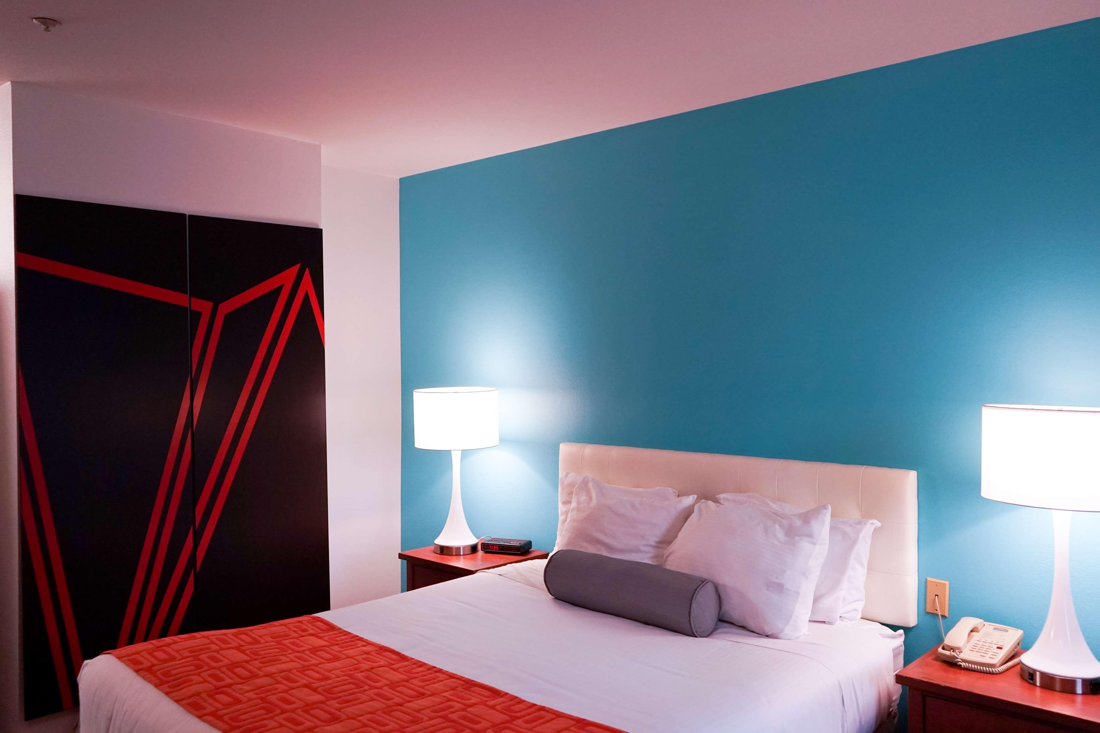 Howard Johnson By Wyndham Salinas Exterior foto